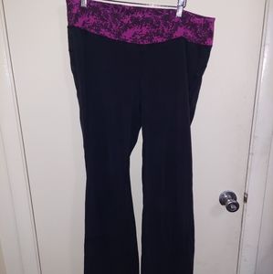 3 pairs Old Navy plus size XXL active wear pants